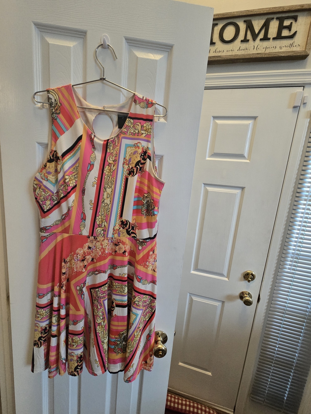 Gabby Skye Pink & Yellow Patterned Sleeveless Maxi Dress